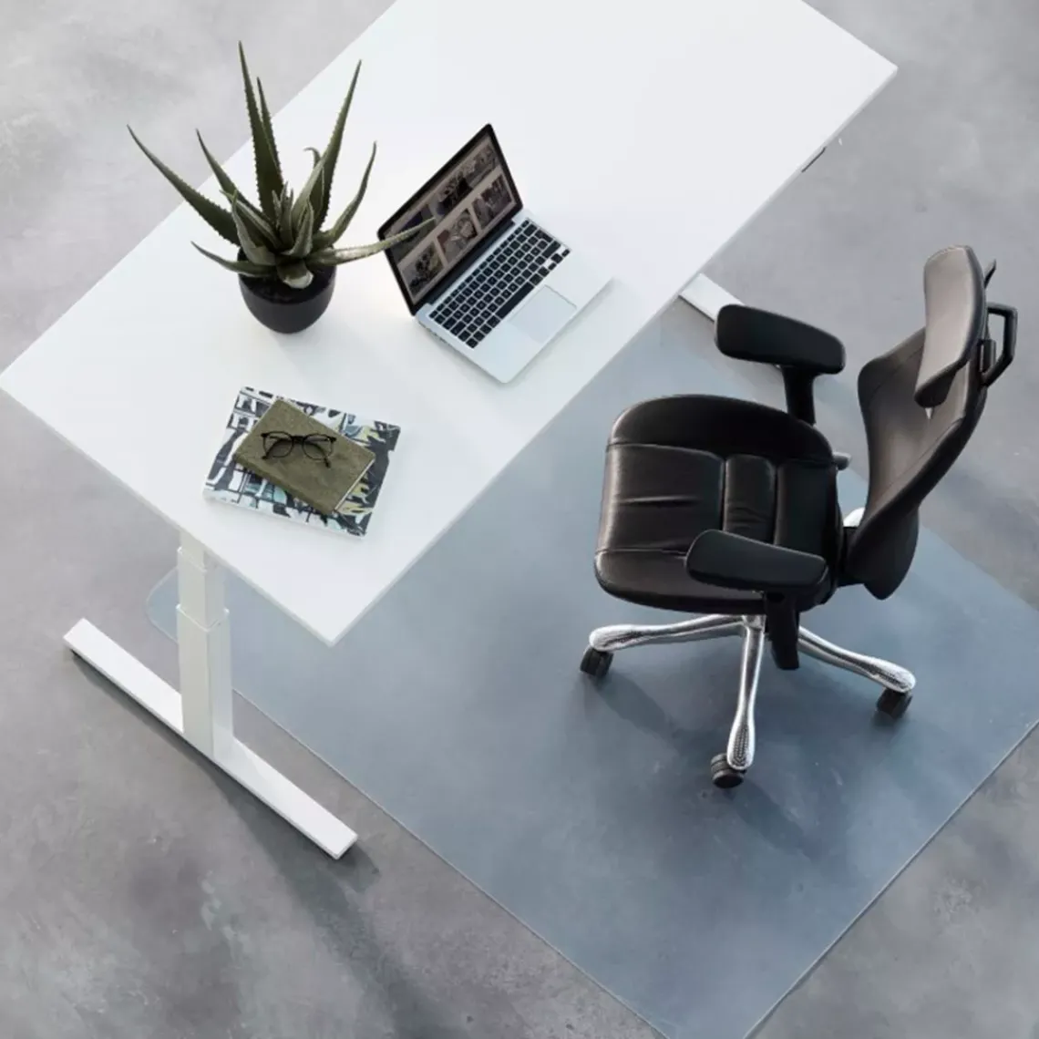 DPJ Workspace Bodenschutz für harte Böden - Transparent, ohne Noppen