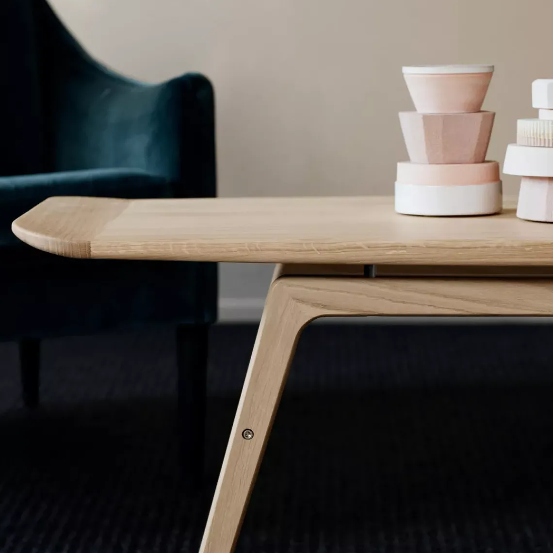 DPJ Workspace Couchtisch Surfboard