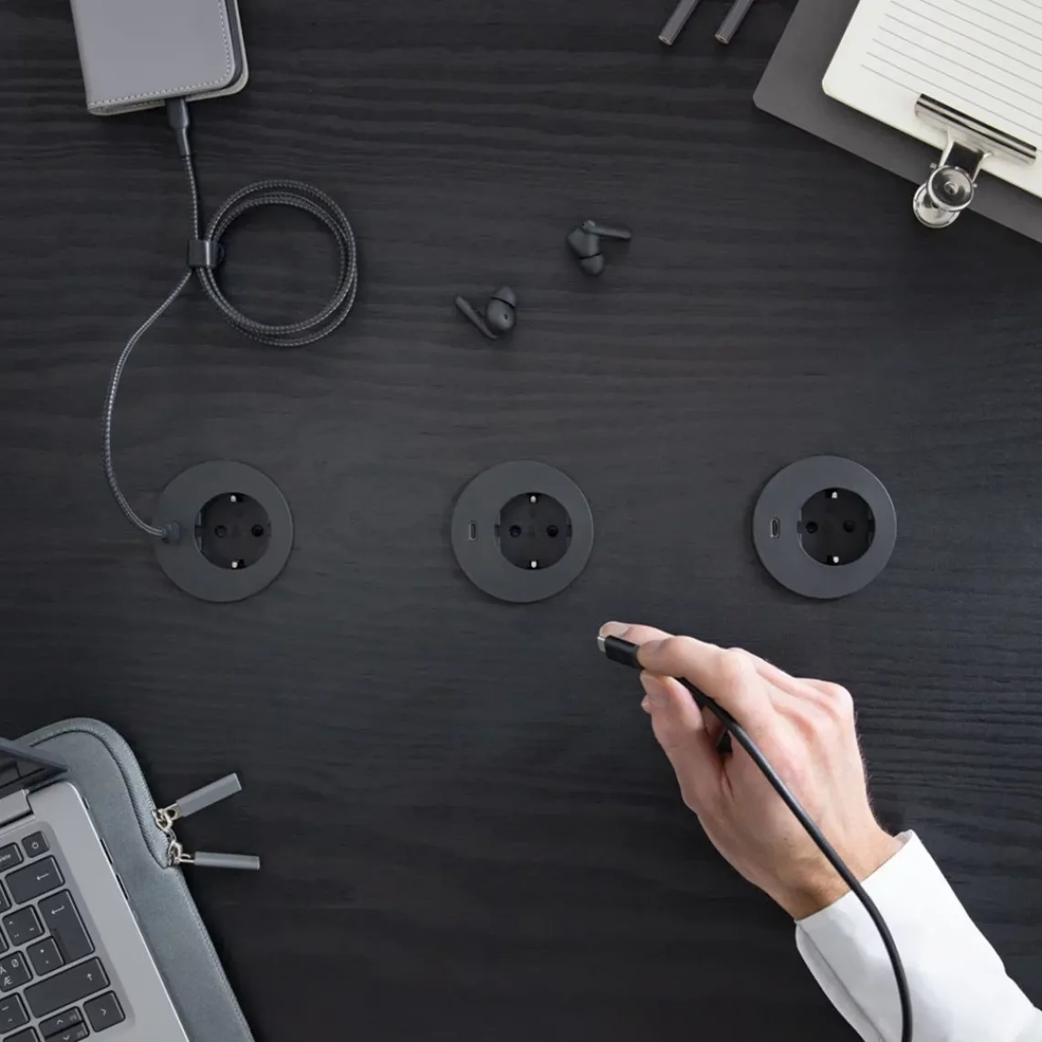 DPJ Workspace Einbausteckdose Powerdot Compact 62 - 1 El, 1 USB-C