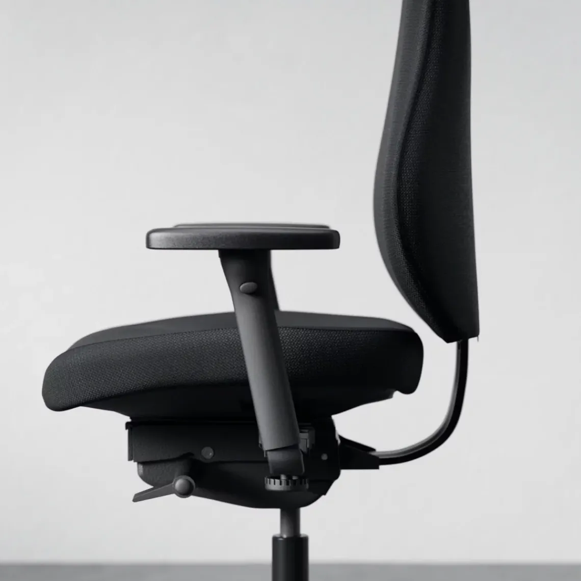DPJ Workspace Ergonomischer Bürostuhl Pirum