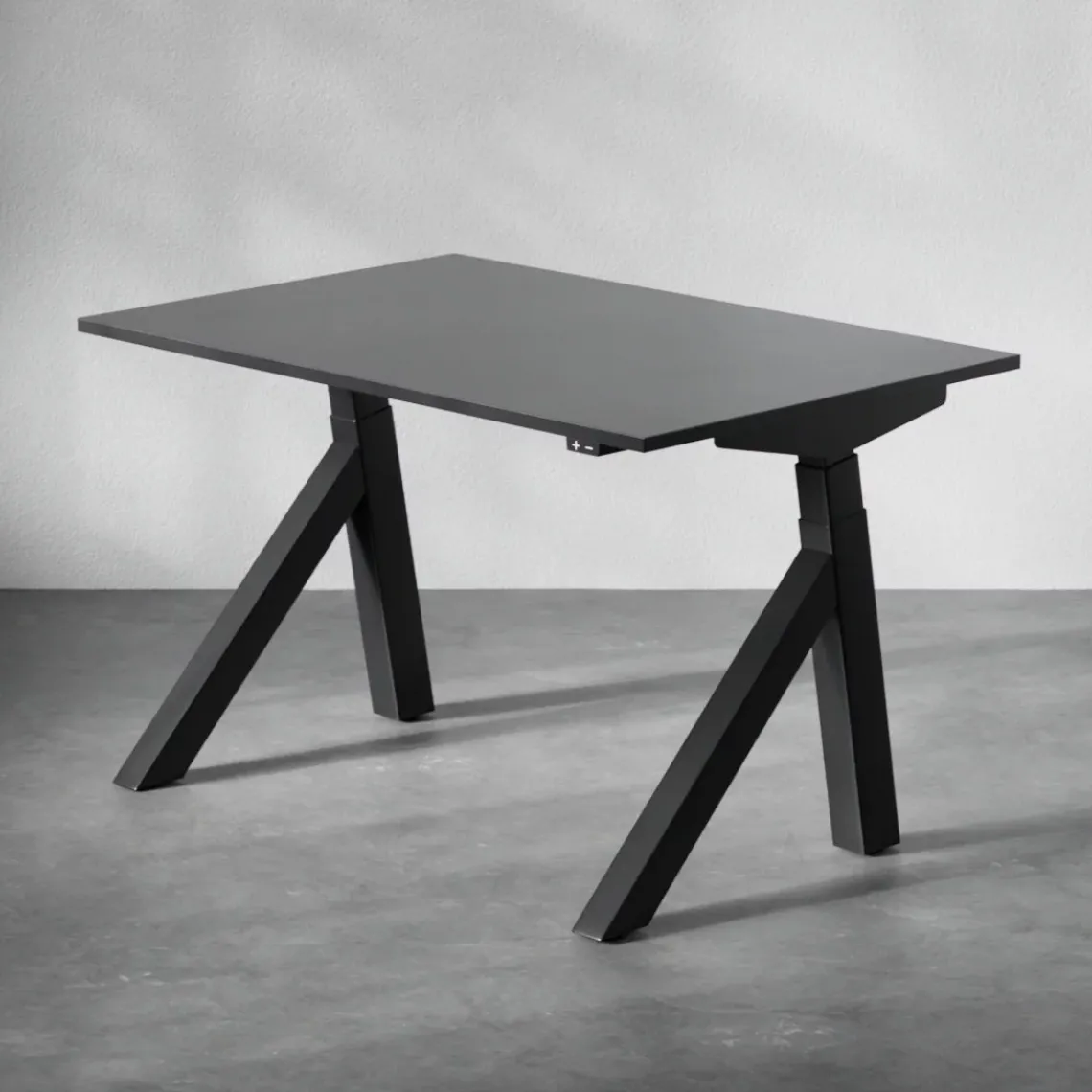 DPJ Workspace Höhenverstellbarer Schreibtisch Brizley AdjusTable Design