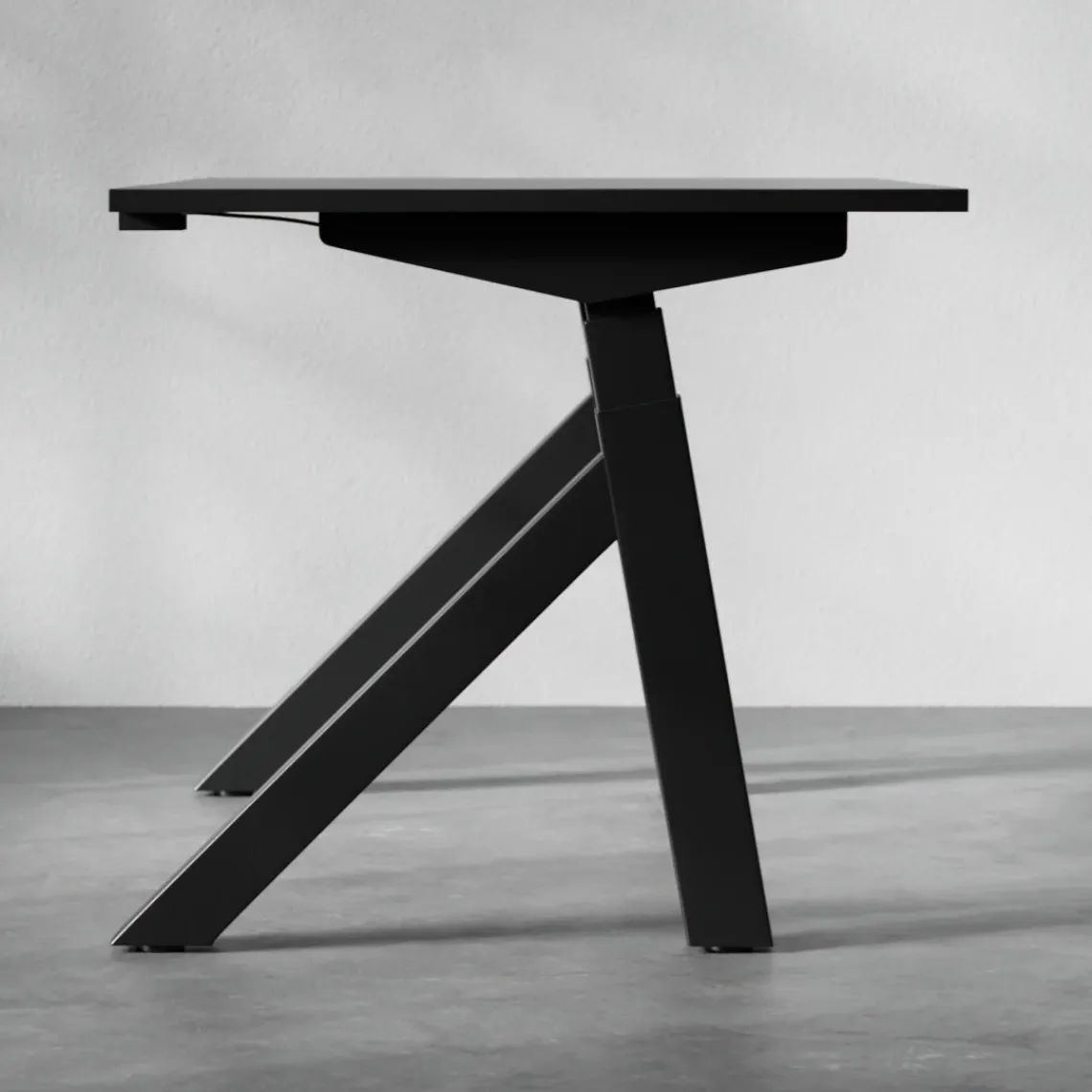 DPJ Workspace Höhenverstellbarer Schreibtisch Brizley AdjusTable Design