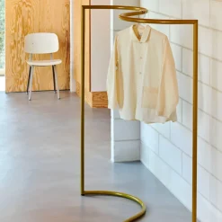 DPJ Workspace Kleiderständer Colour Rack S-Shape