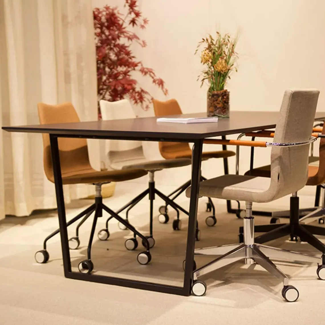 DPJ Workspace Konferenztisch Framie