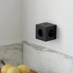 DPJ Workspace Mehrfachsteckdose Square 2 – 3 Steckdosen, 2 USB-C