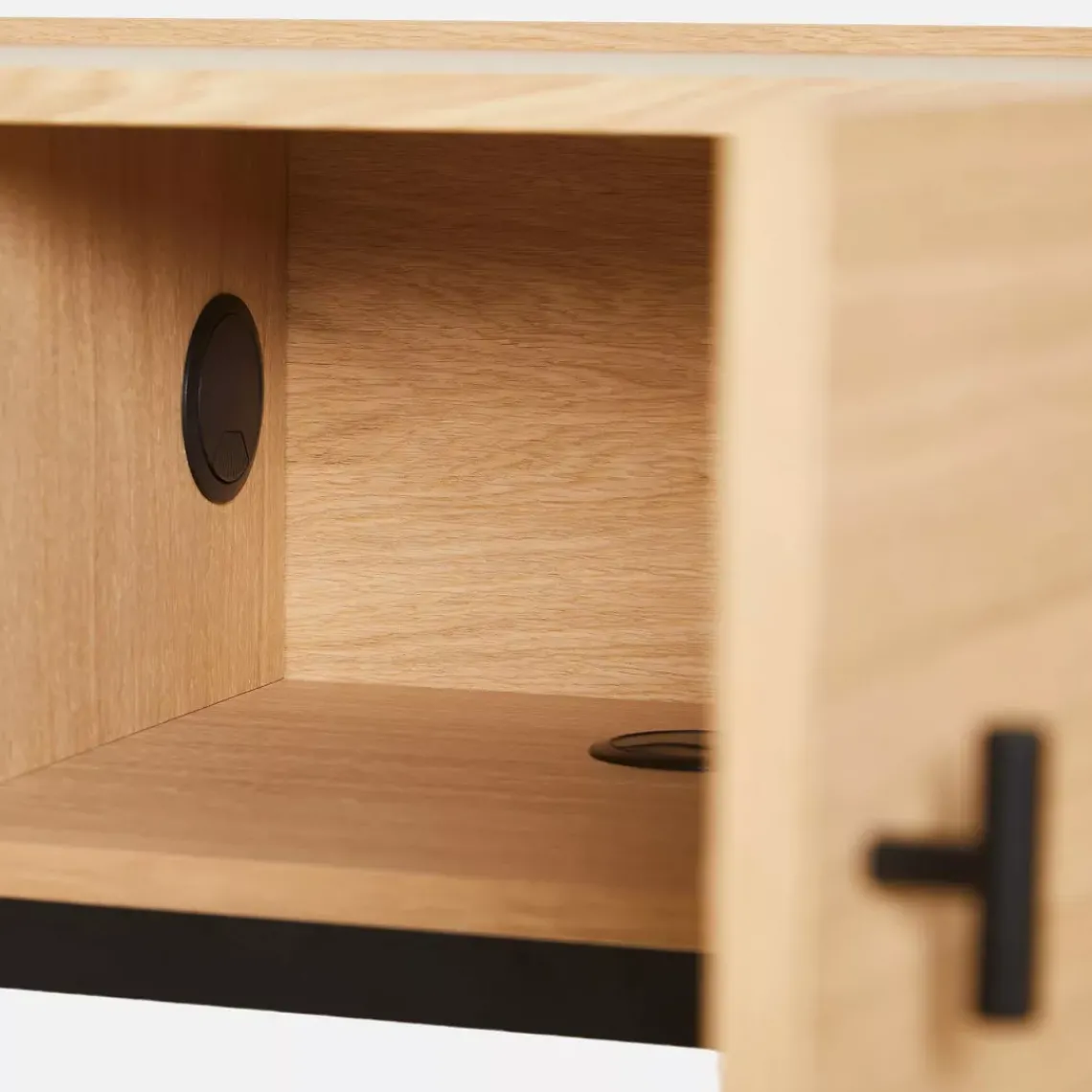 DPJ Workspace Sideboard Array