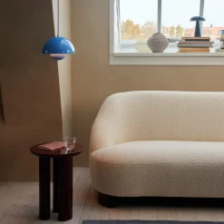 DPJ Workspace Sofa Margas LC3