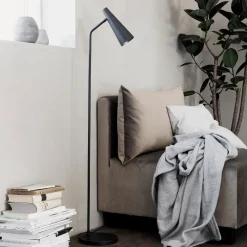 DPJ Workspace Stehleuchte Precise