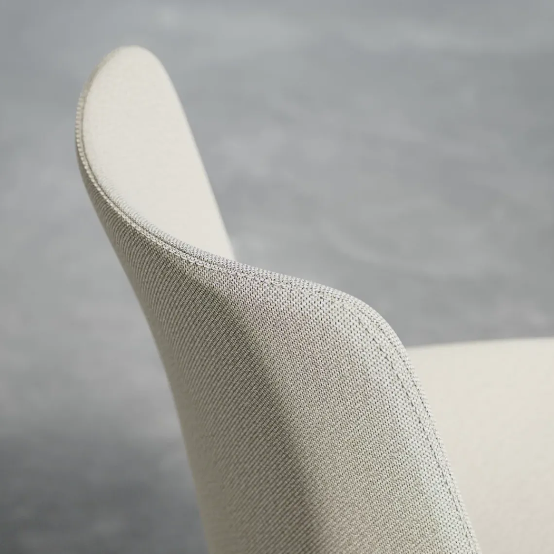 DPJ Workspace Stuhl Ease