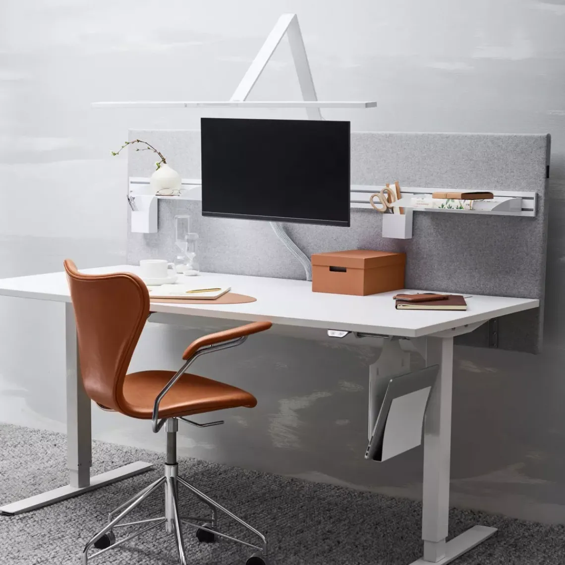DPJ Workspace Tischtrennwandschiene Uniform Rail 01